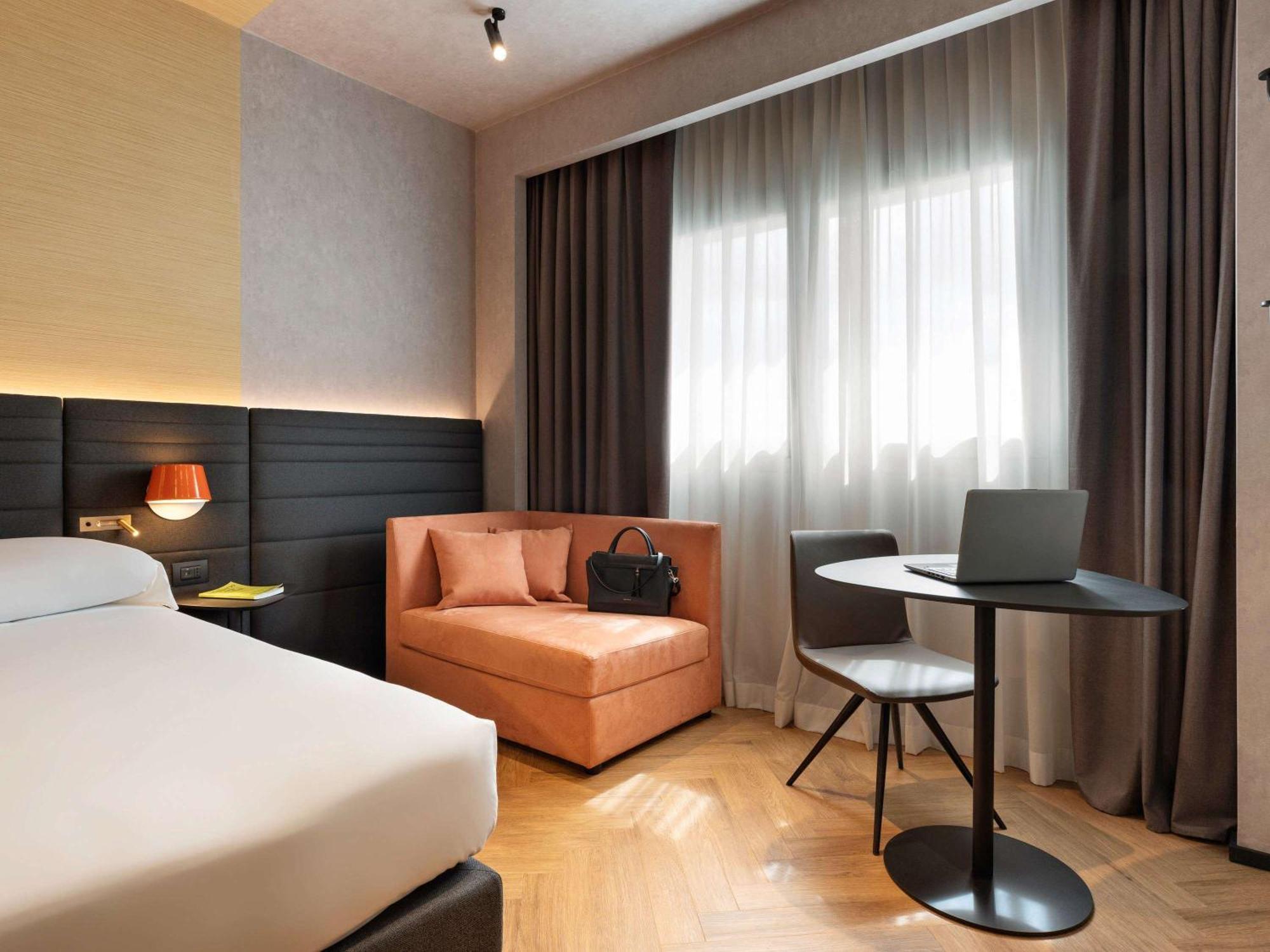 Novotel Caserta Sud Ngoại thất bức ảnh