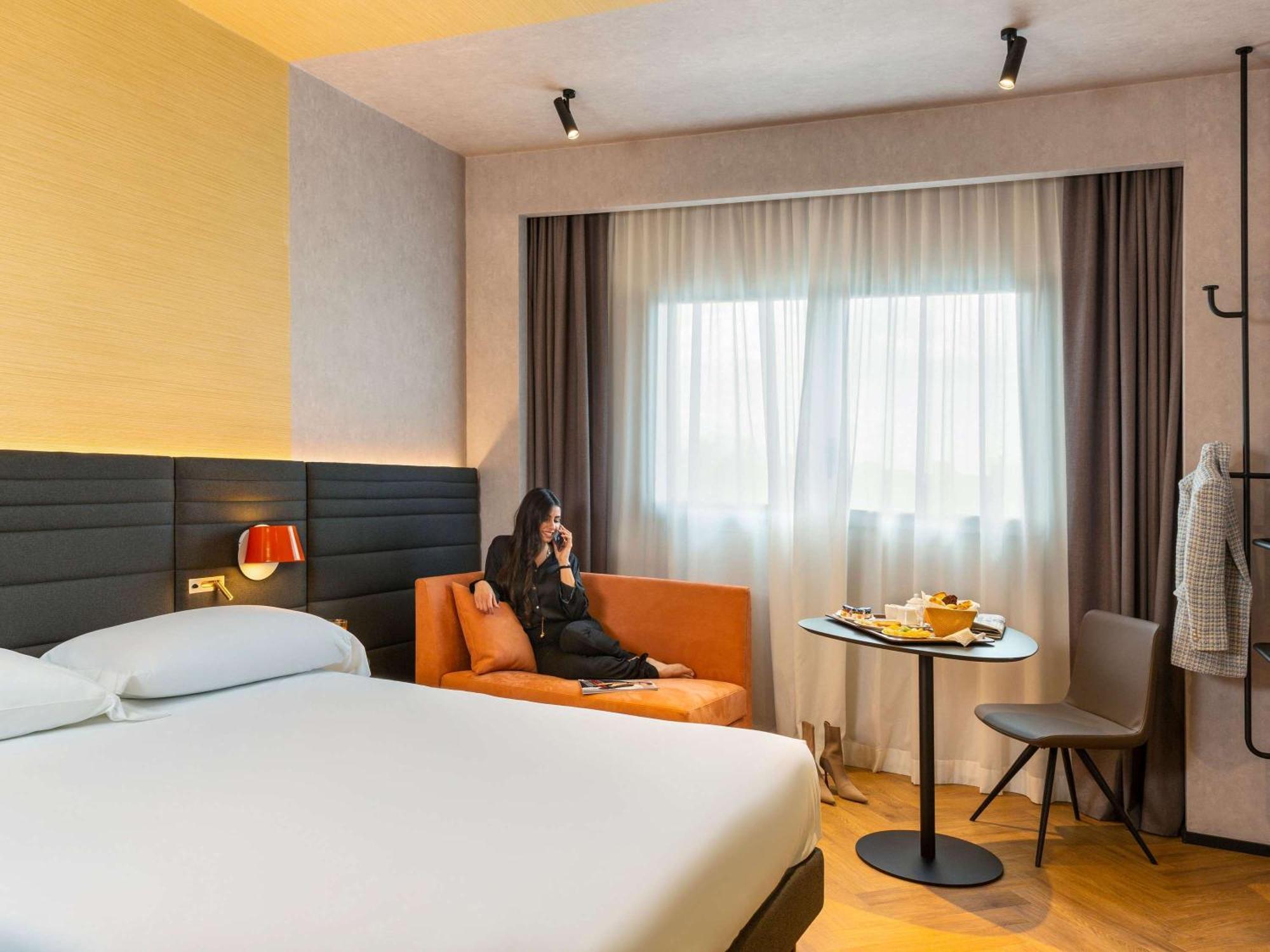 Novotel Caserta Sud Ngoại thất bức ảnh
